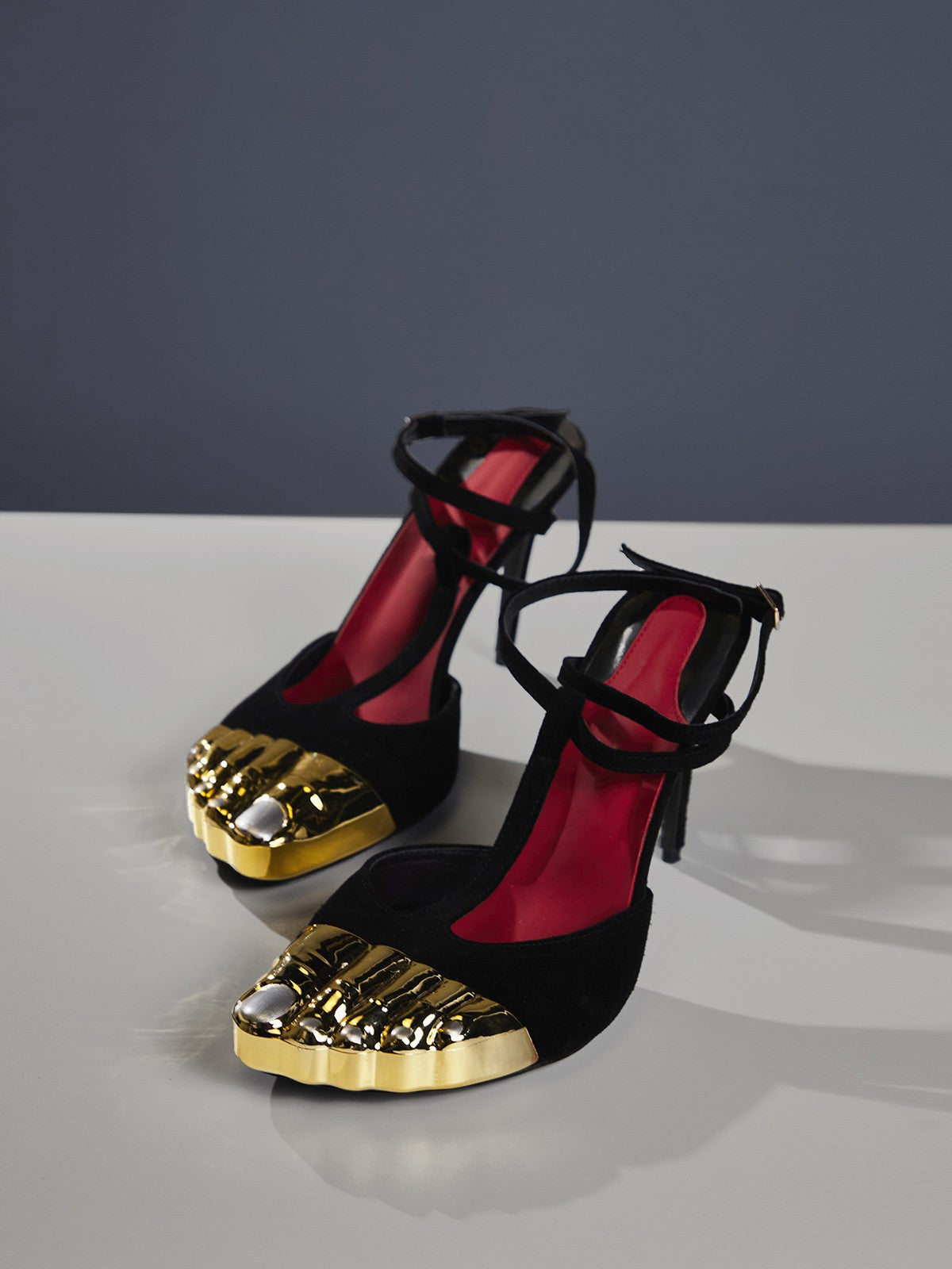 Balto Metallic Toe Heels