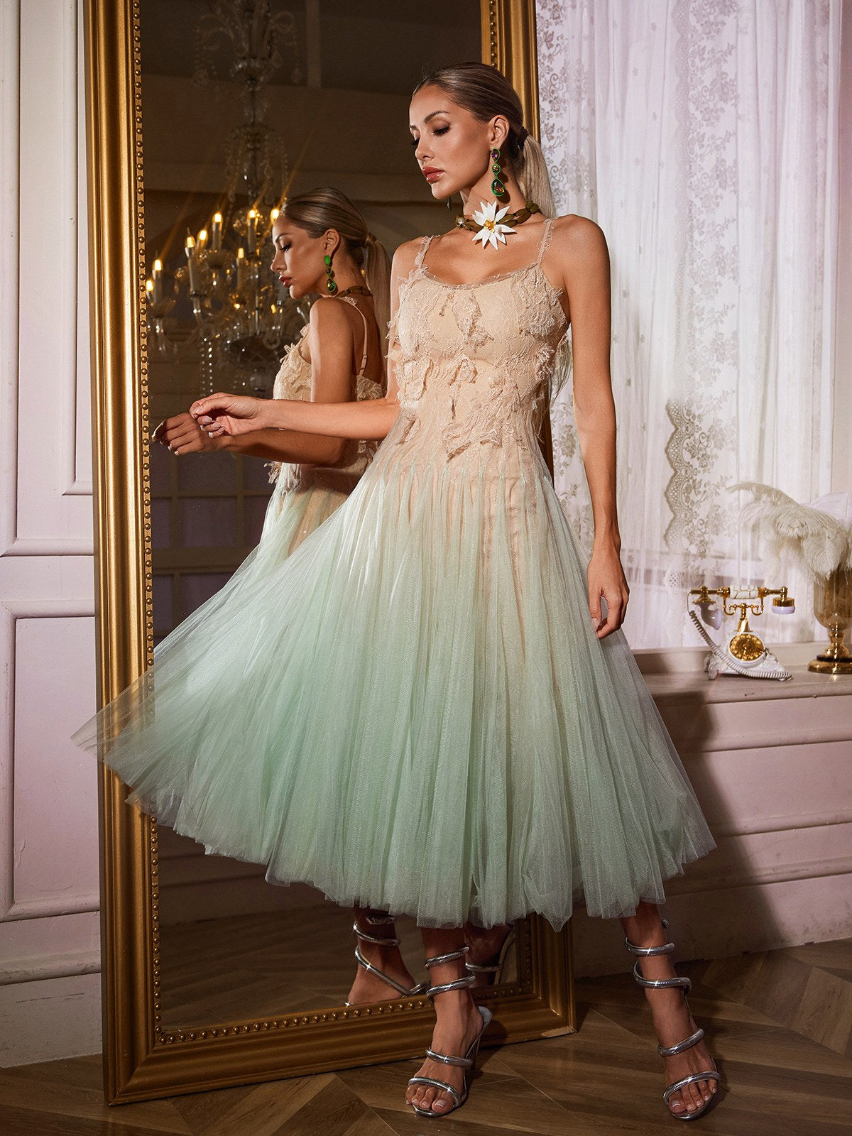 Qaldrex Spaghetti Ombre Lace Midi Dress