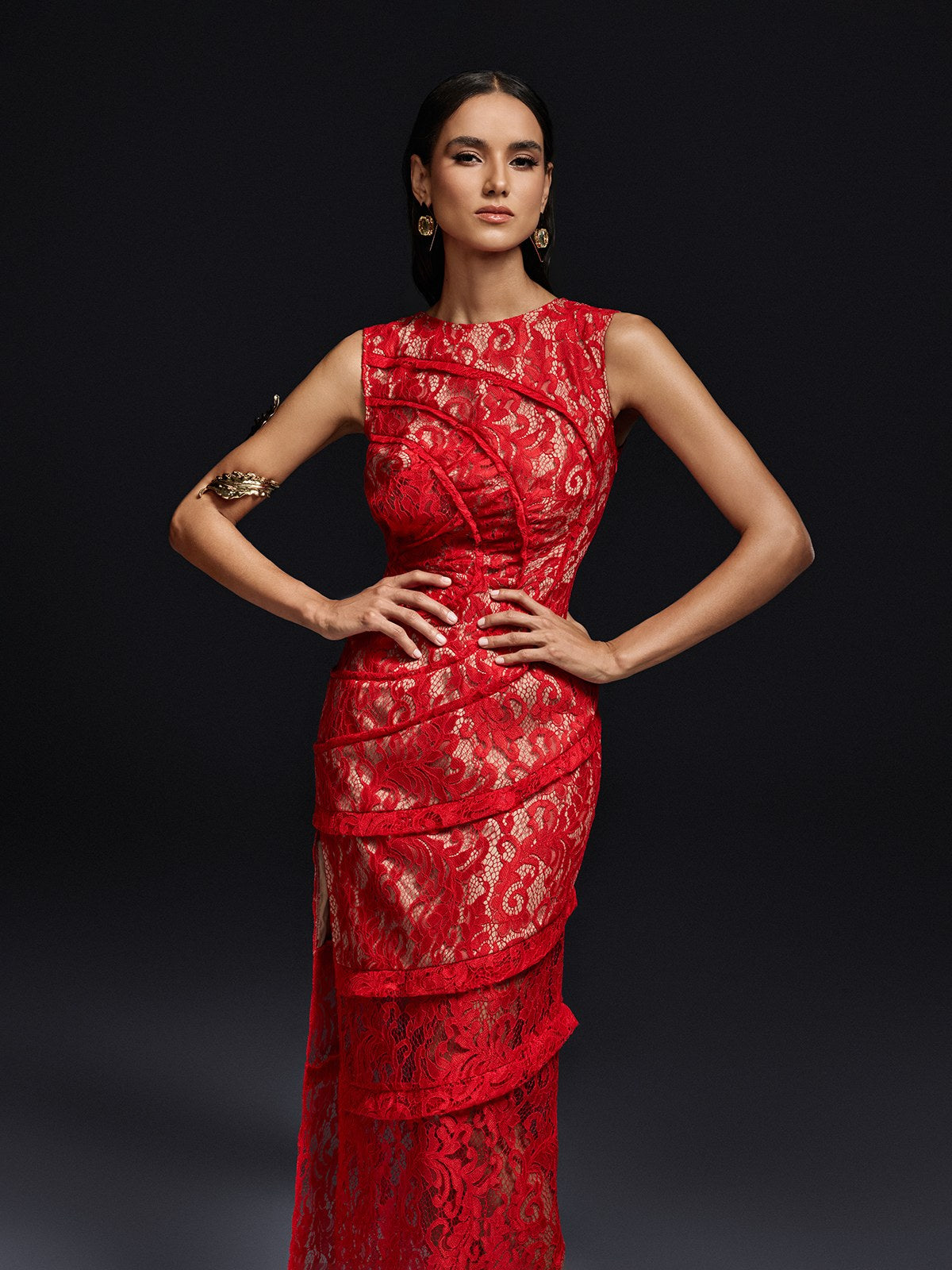 Oliana Sleeveless Lace Midi Dress